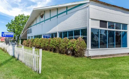 Americas Best Value Inn & Suites-Hyannis/Cape Cod