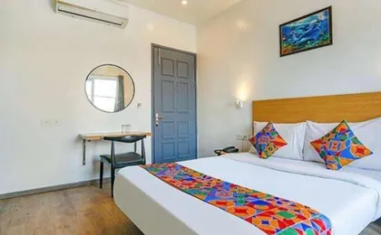 Hotel Yellow Chilli