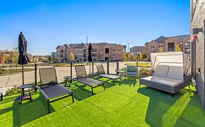 Sandman Signature Dallas Las Colinas Hotel & Suites