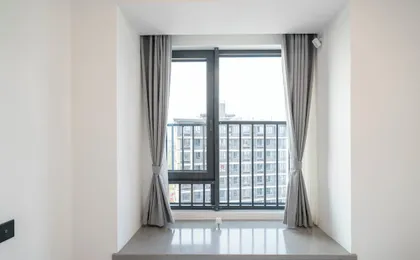 Tyms Hongqiao Deluxe 3BR 2BA APT