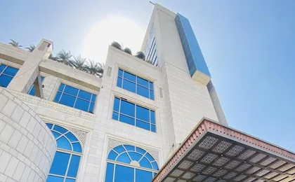 Seven Seas Hotel