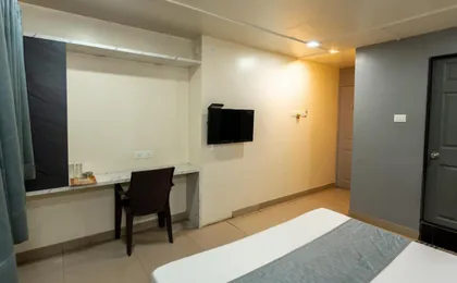 Hotel Ellora Park