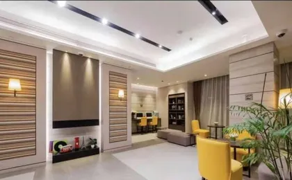 Homeinn Plus Hotel (Shanghai Pudong Airport)