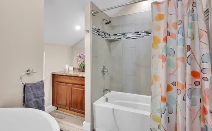 The Cozy Nest Near Wilder Park 4 Bedroom Home