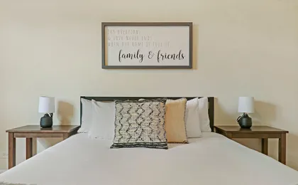 Chic 2BR Near Irving Park - Cullom D3