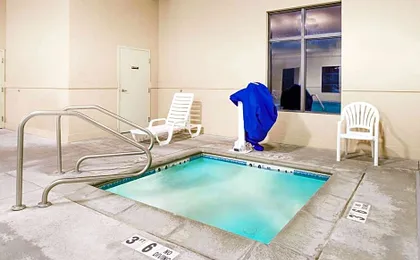 Super 8 by Wyndham Columbia East