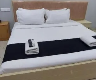 Golden Premier Luxury Hotel Near Sr Nagar