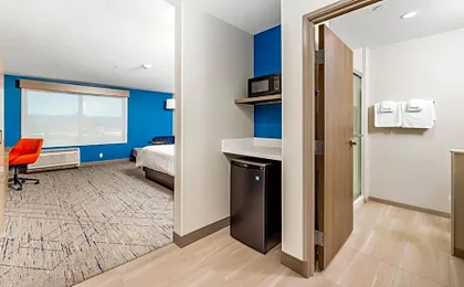 Holiday Inn Express & Suites Roseburg North by IHG