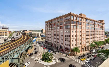 Days Inn by Wyndham Long Island City