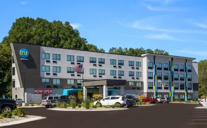 Tru by Hilton Saint Joseph (H)
