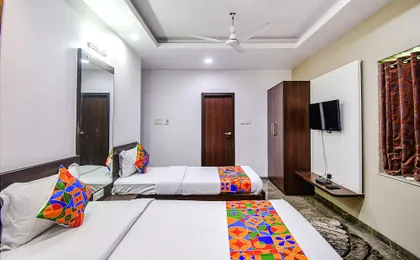 FabHotel Rani Tower - Chinar Park