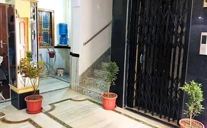 Goroomgo Temple City guest house Varanasi 750 meters from Ganga Assi Ghat