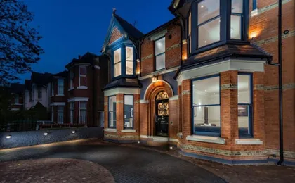 Dream House London With ac, Gym, hot Tub, Cinema