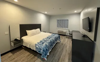 Americas Best Value Inn & Suites-Haltom City/Ft. Worth