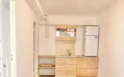 Quiet Flat with Outdoor Space in Central Athens