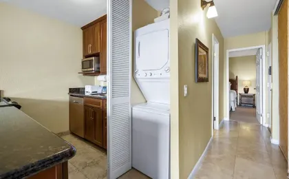 Maui Vista 1-308 - Steps From the Beach, Renovated, Ocean Views, New Windows, AC