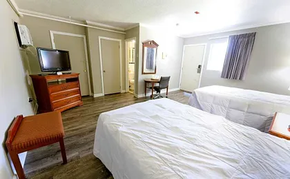OAKS MOTEL GREENSBORO NC