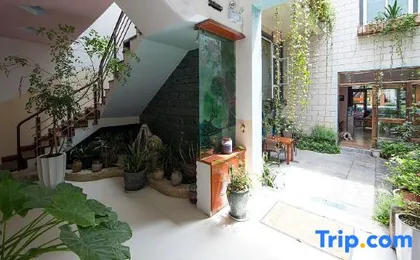 Dali Ancient City Xiaoqiang Craft Theme Homestay