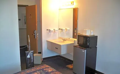 Economy Inn Wentzville