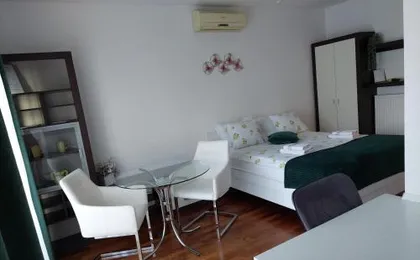 Apartman Zelena Oaza-SelfCheckIns parking free