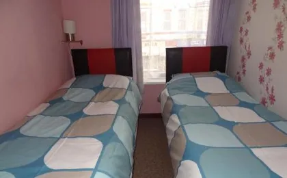 Lindisfarne Holiday Apartments - Families & Couples Only
