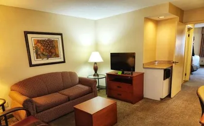 La Quinta by Wyndham Appleton College Avenue