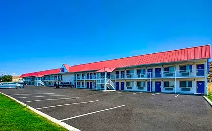 Motel 6-Baker City, OR