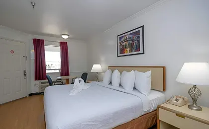 Contempra Inn