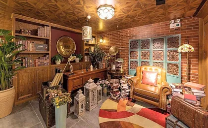 James Joyce Coffetel Beijing Guomao Sihui East Metro Station