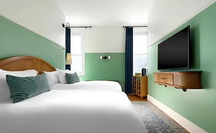 The Drayton Hotel Savannah, Curio Collection by Hilton