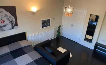 Beddington Park Lodge West