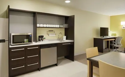 Home2 Suites by Hilton Iowa City Coralville (H)