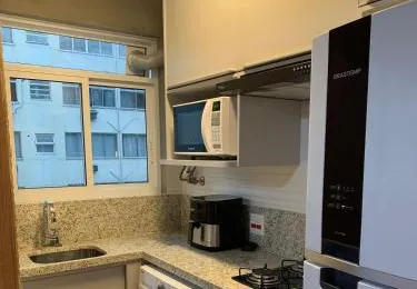 Leblon – Recém-reformado com vista Mar.