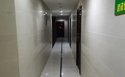 Wuhan Qixin Hotel Apartment (Xudong Wangjiadun Metro)