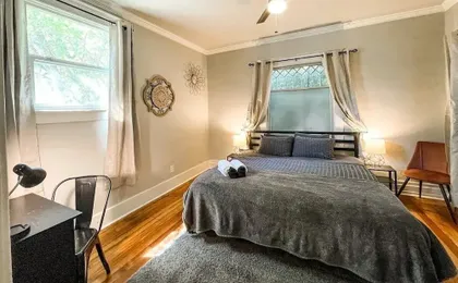 417 E Bijou