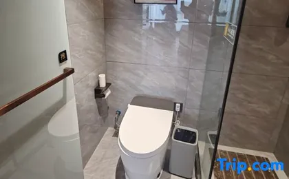 Vienna Hotel (Chongqing Yuelai International Expo Center)