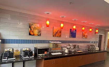 Comfort Inn & Suites North Charleston - Northwoods