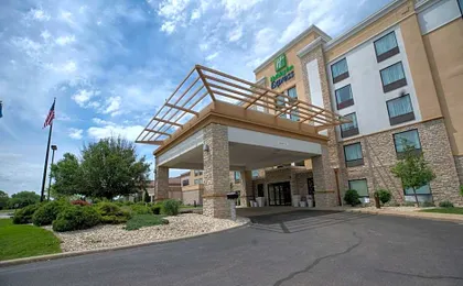 Holiday Inn Express Janesville-I-90 & US Highway 14 By IHG