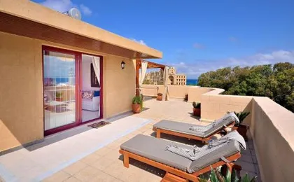 CENTER Penthouse - MEDIEVAL Town 10- BEACH 2