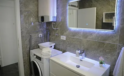 Sobol Apartments 'Navis' with Private Jacuzzi