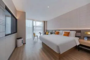 Home Inn Plus Hangzhou West Lake Yan'an Road