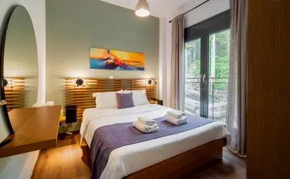 Strefi Hill Suites