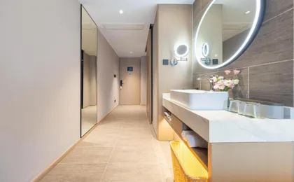 Chongqing North Railway Station Atour Hotel