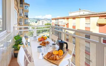 CITY CENTER AND NEXT TO THE BEACH 3 BEDROOMs