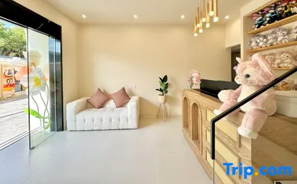 Shanghai Rainbow Garden Resort Homestay