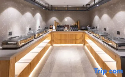 Atour X Hotel Beijing CBD Guomao Bridge