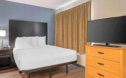 Extended Stay America Suites - Cincinnati - Blue Ash - Reed Hartman