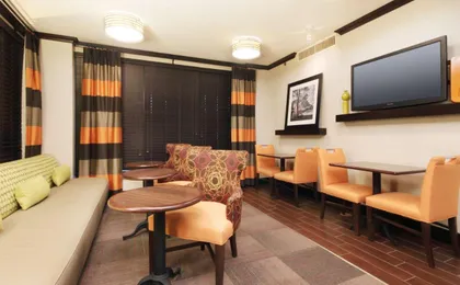 Hampton Inn Kansas City/Overland Park (H)