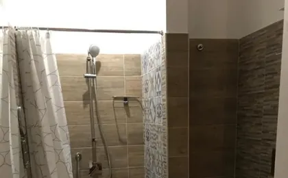 Verrazzano 37 Guest House