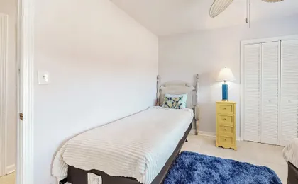3BR Next to Park w/ Large Yard, AC & W & D